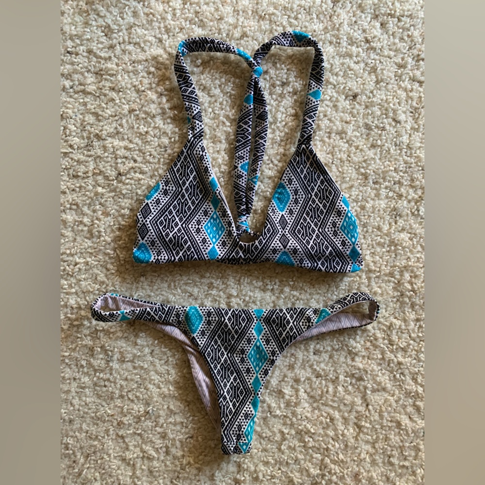Acacia matching set - Thai
